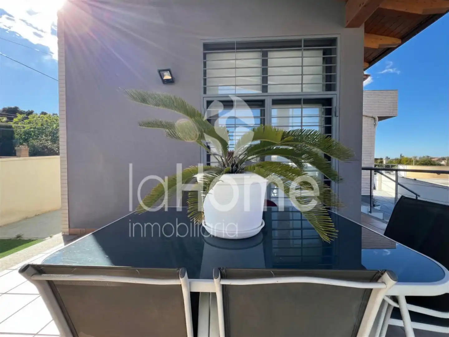 Terrace of Houses for sale in La Pobla de Vallbona  with Air Conditioner, Parquet flooring and Terrace