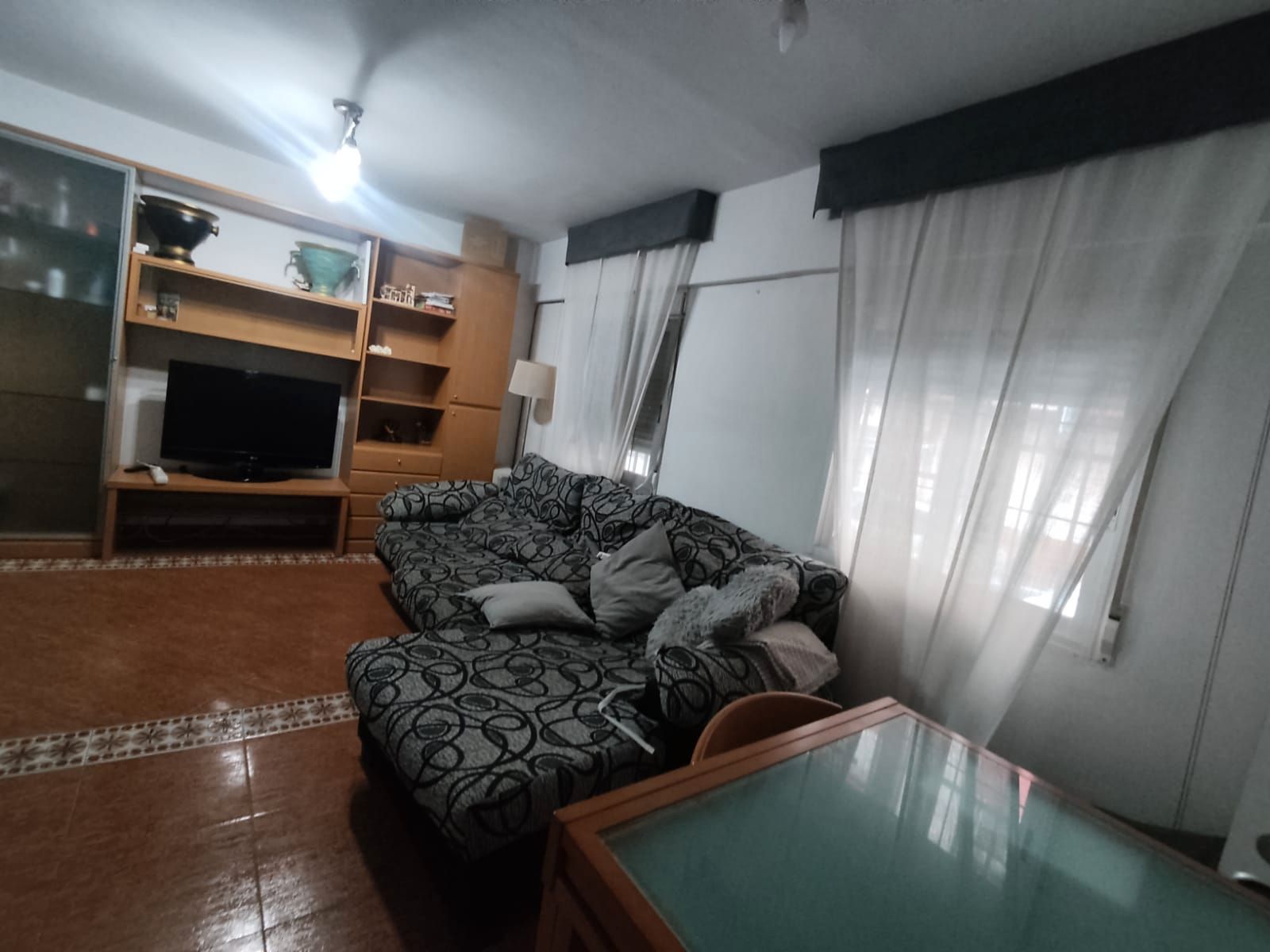 Sala d'estar de Pis en venda en  Jaén Capital amb Aire condicionat i Moblat