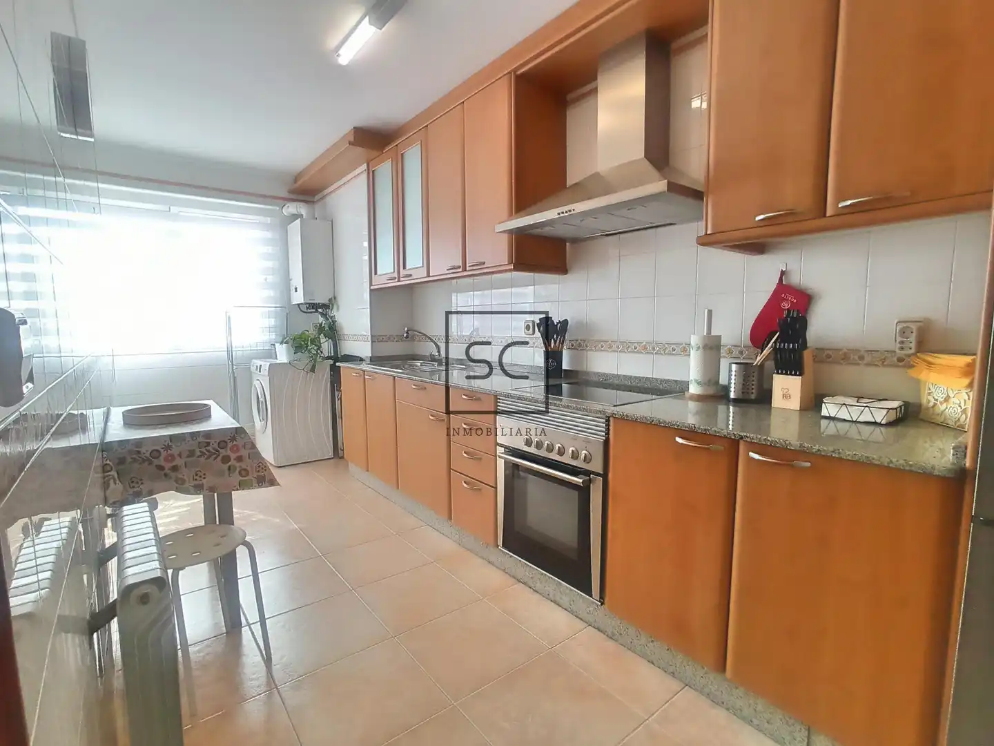 Kitchen of Apartments for rent in Ferrol  with Heating and Furnished