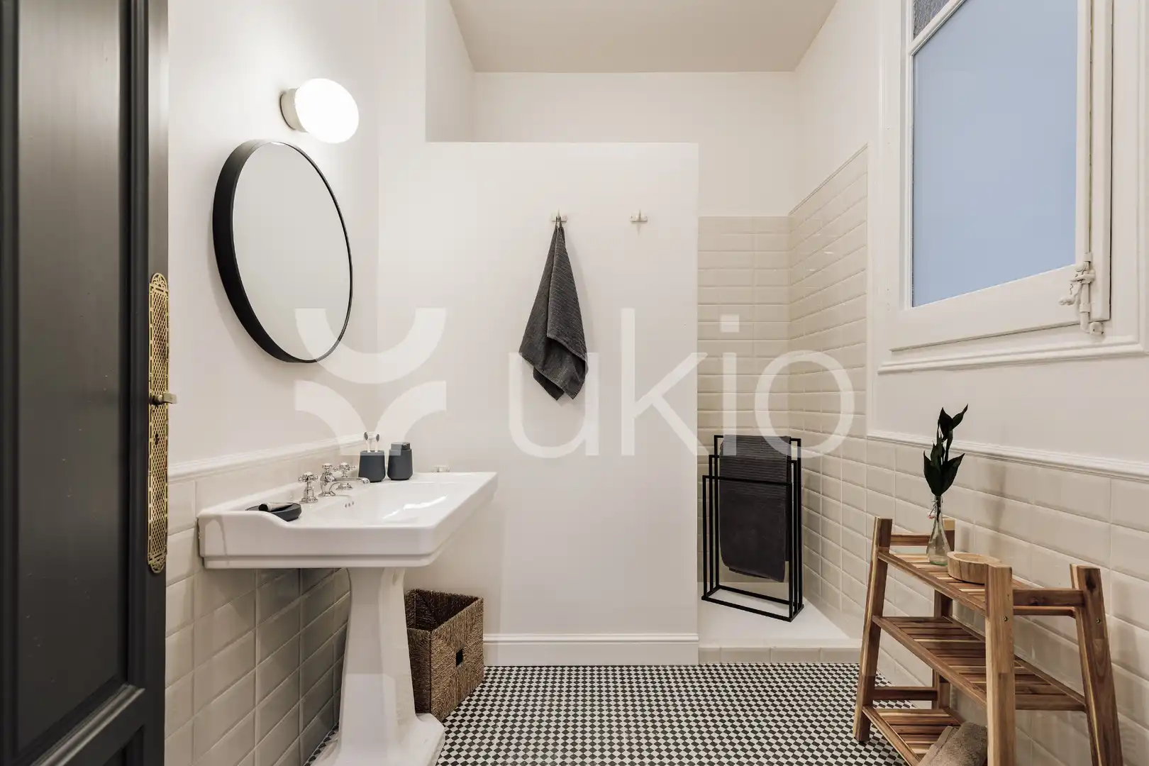 Baño de Apartamento de alquiler en Barcelona con Aire acondicionado, Calefacción y Amueblado