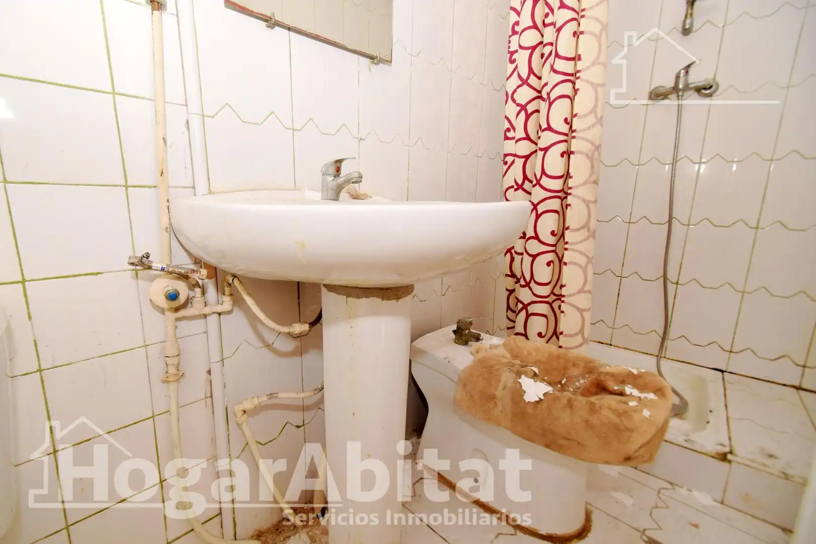 Bathroom of Houses for sale in La Vall d'Uixó  with Terrace and Balcony