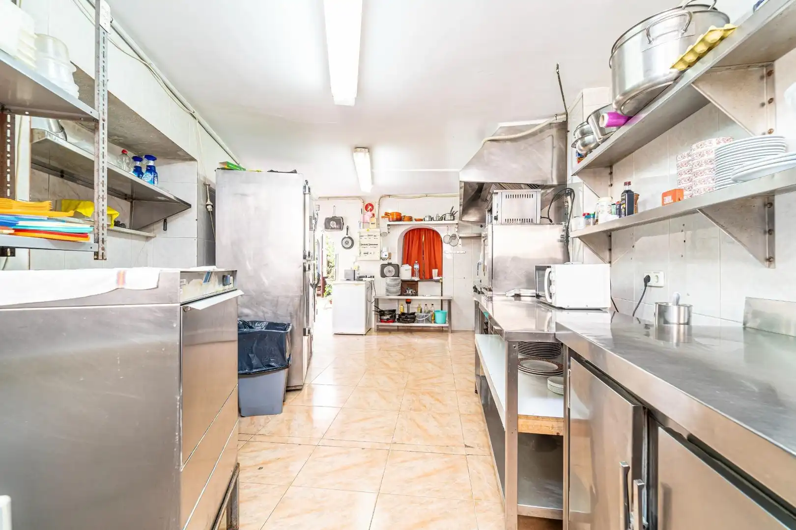 Cocina de Local en venta en Capdepera con Calefacción, Terraza y Amueblado