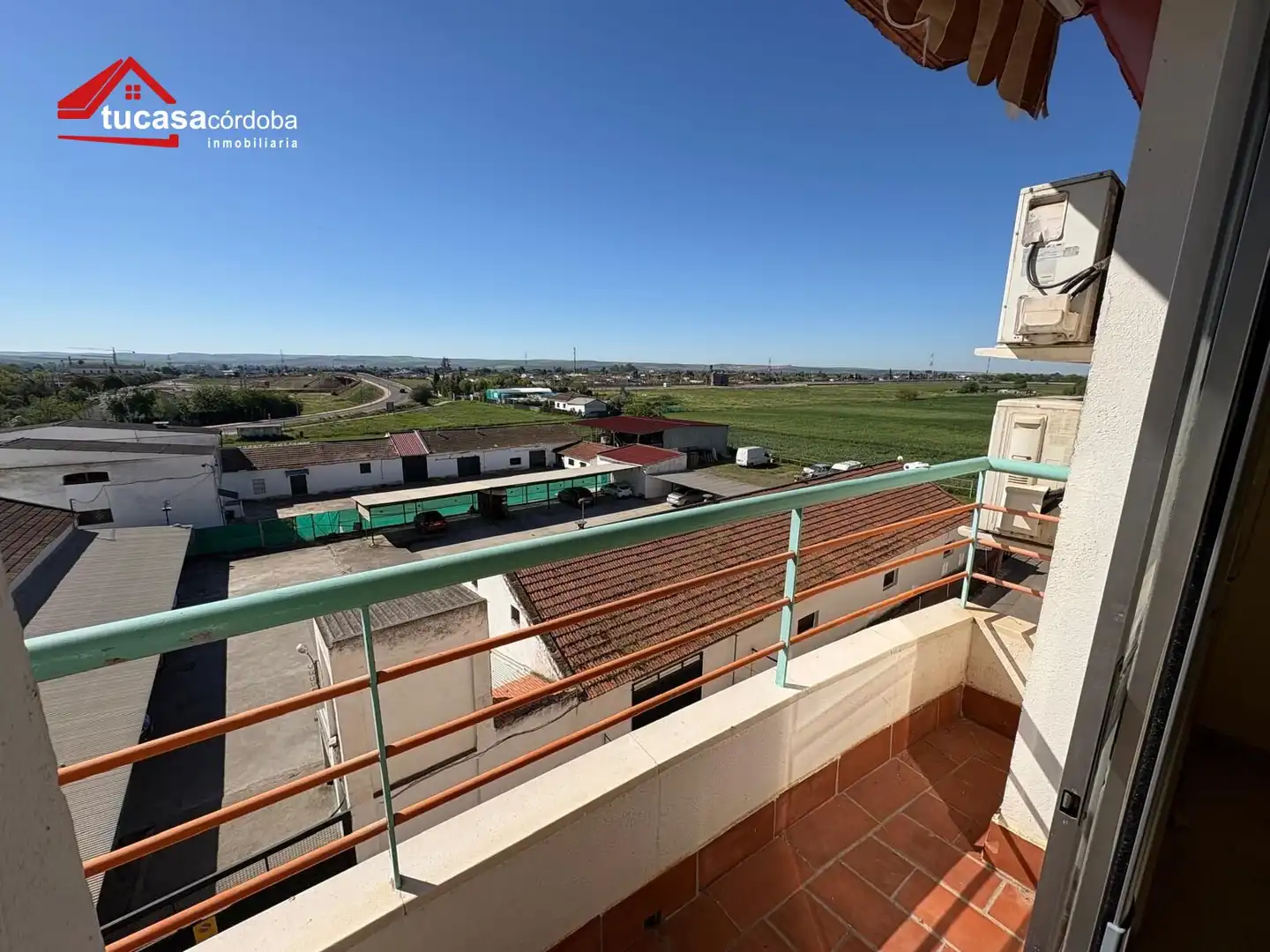 Vista exterior de Pis en venda en Córdoba amb Aire condicionat i Terrassa
