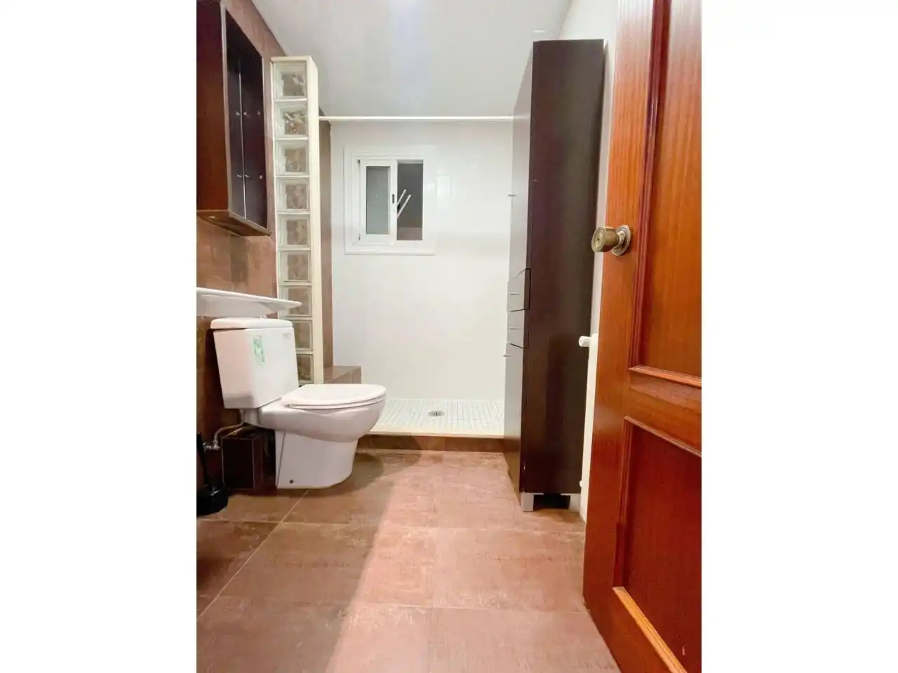 Badezimmer von Wohnung zum Verkauf in Cerdanyola del Vallès mit Heizung, Parkett und Balkon