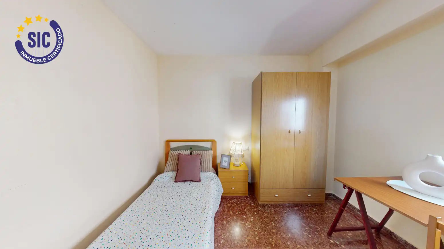 Habitación de Piso en venta en Valencia con Calefacción y Amueblado
