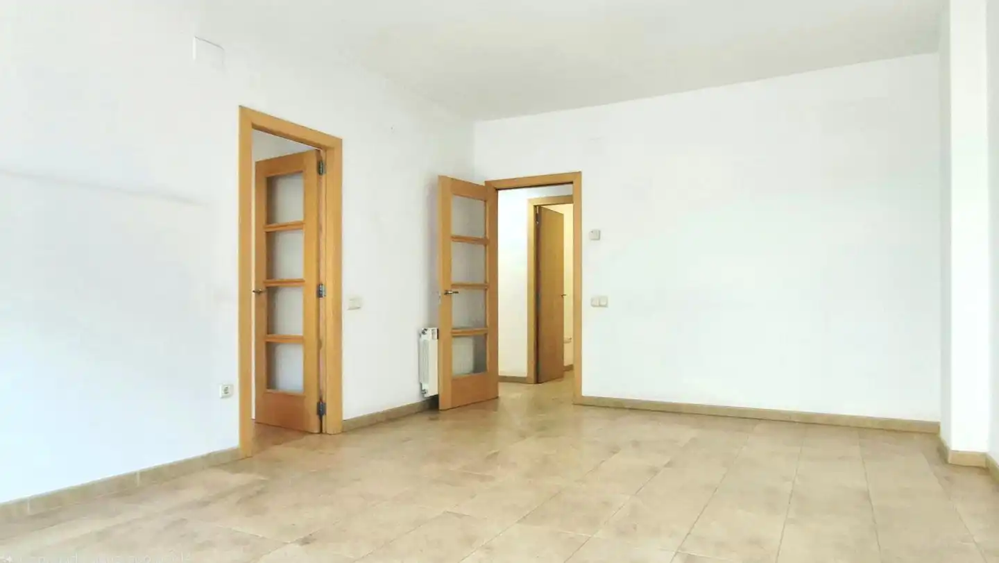 Piso en venta en Terrassa con Calefacción y Balcón