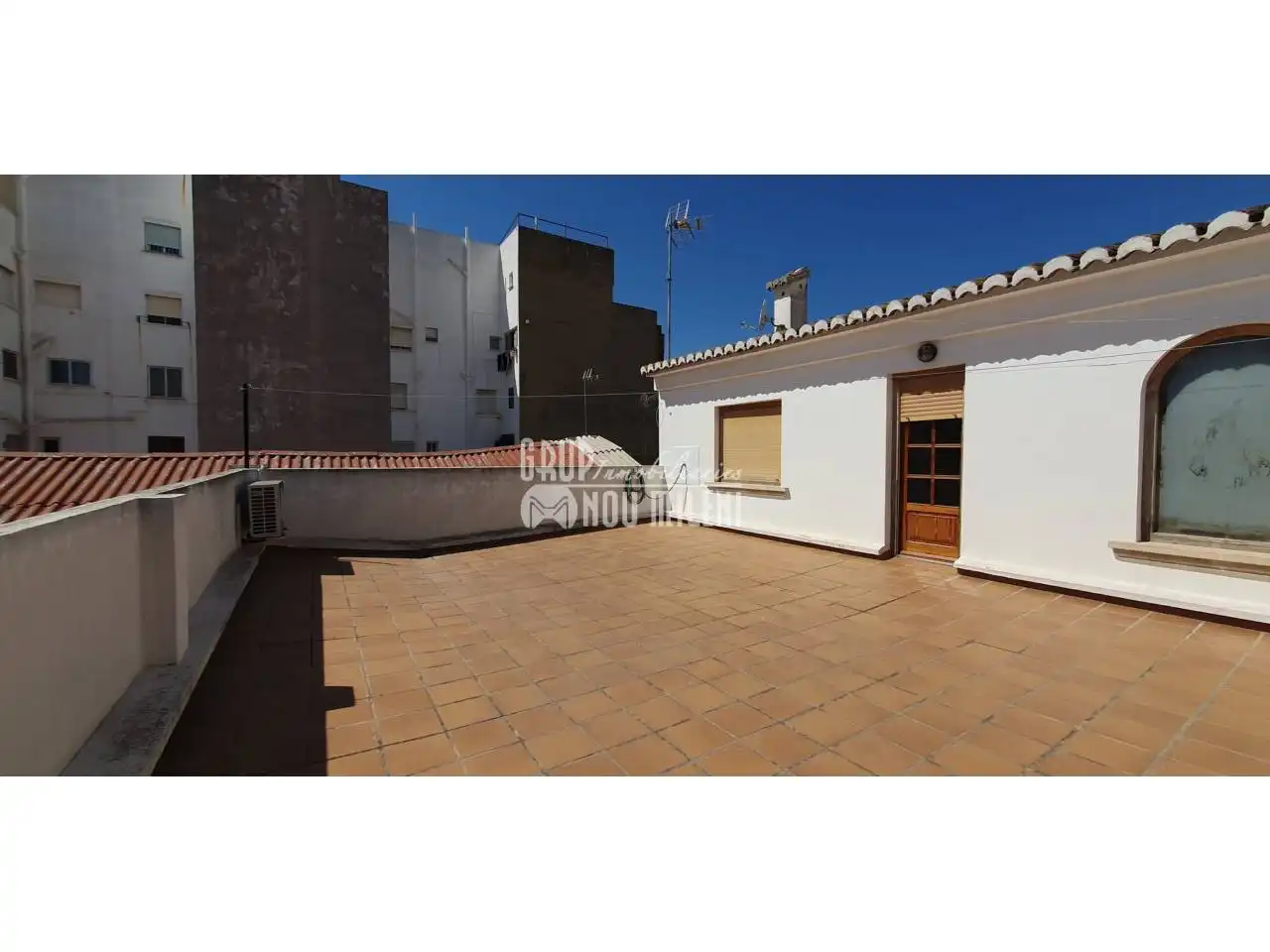 Vista exterior de Casa o chalet en venta en Alfafar con Aire acondicionado, Terraza y Amueblado