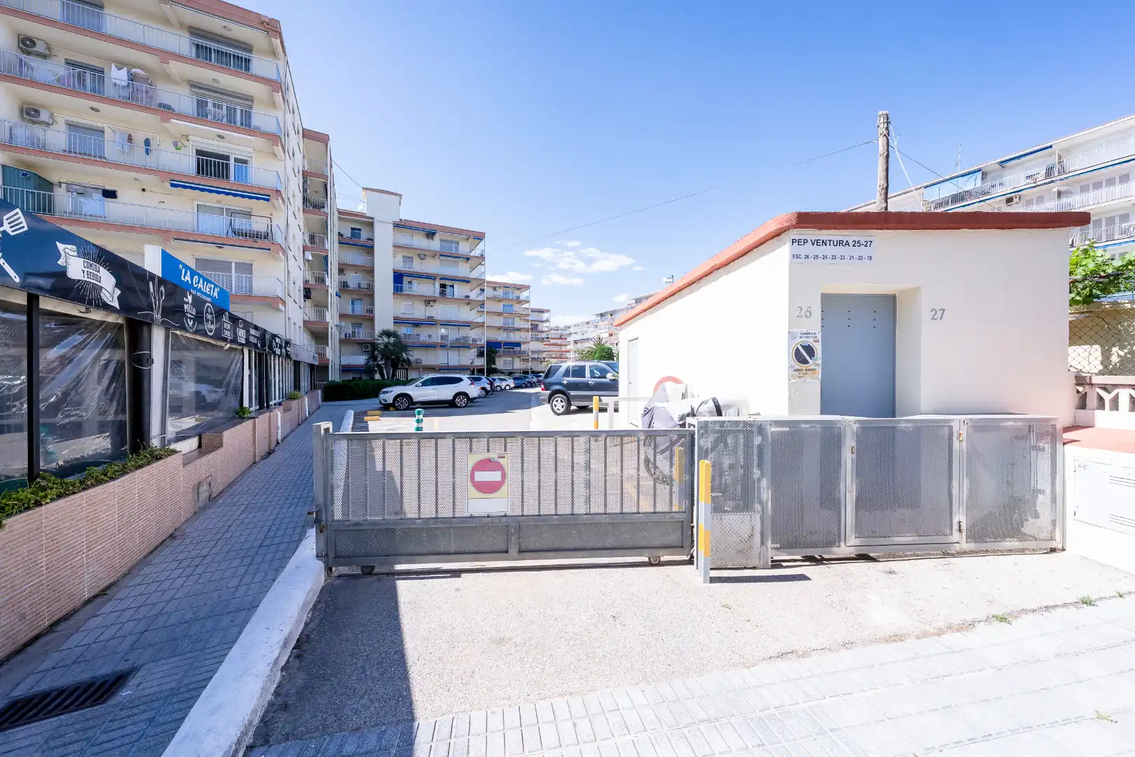 Aparcament de Pis en venda en Vila-seca amb Aire condicionat, Terrassa i Piscina comunitària