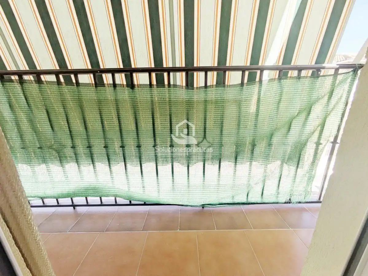 Adossat amb terrassa en venda a Fuerte del Rey, imagen 41