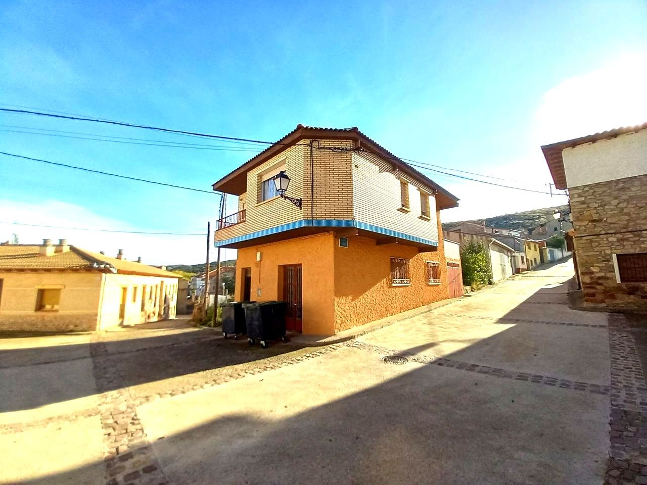 Vista exterior de Casa o xalet en venda en Torre de las Arcas amb Calefacció, Terrassa i Traster