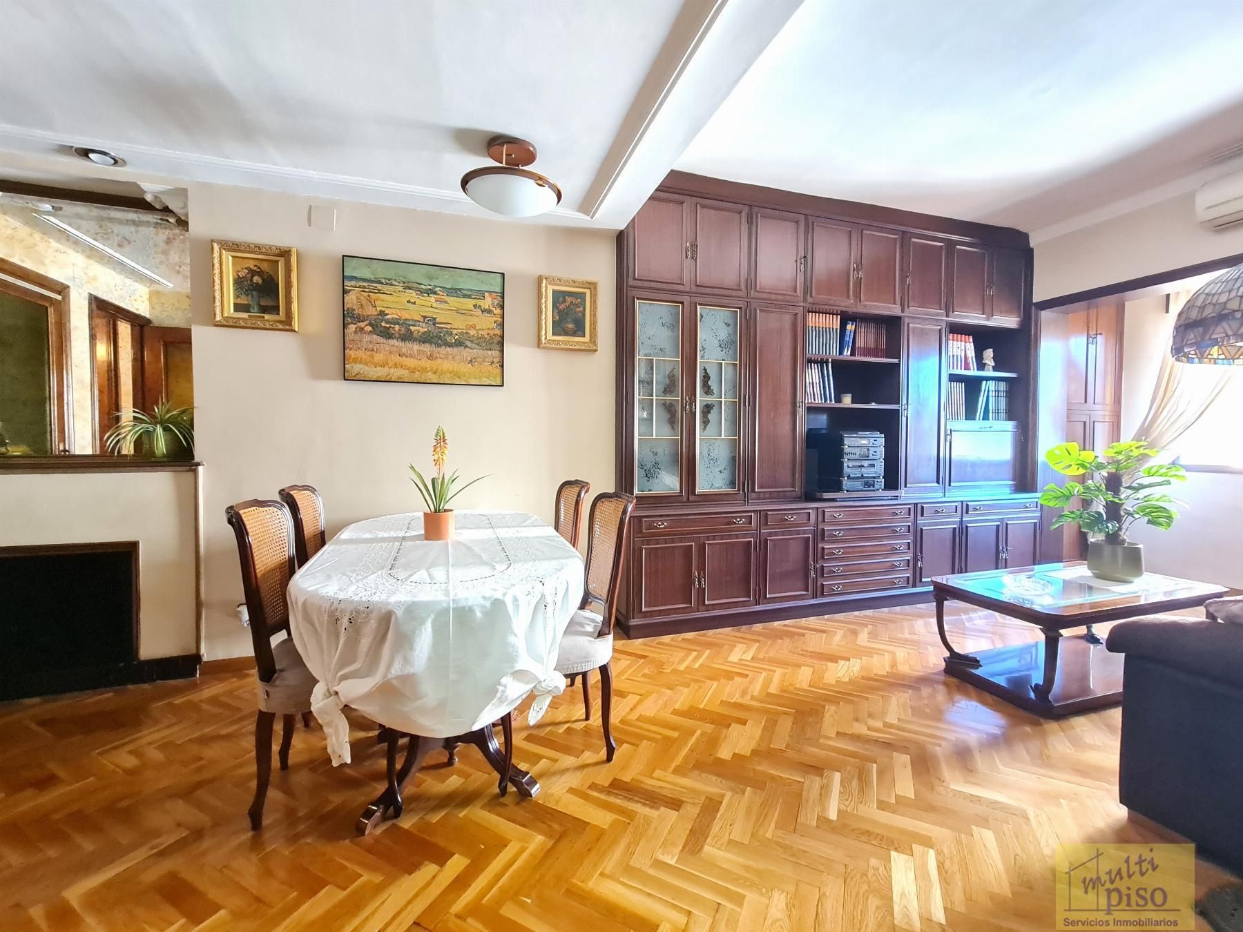 Esszimmer von Wohnung zum Verkauf in  Barcelona Capital mit Klimaanlage, Parkett und Terrasse