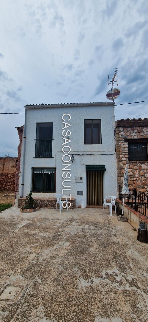 Exterior view of Country house for sale in Useras /  Les Useres  with Terrace, Furnished and Washing machine