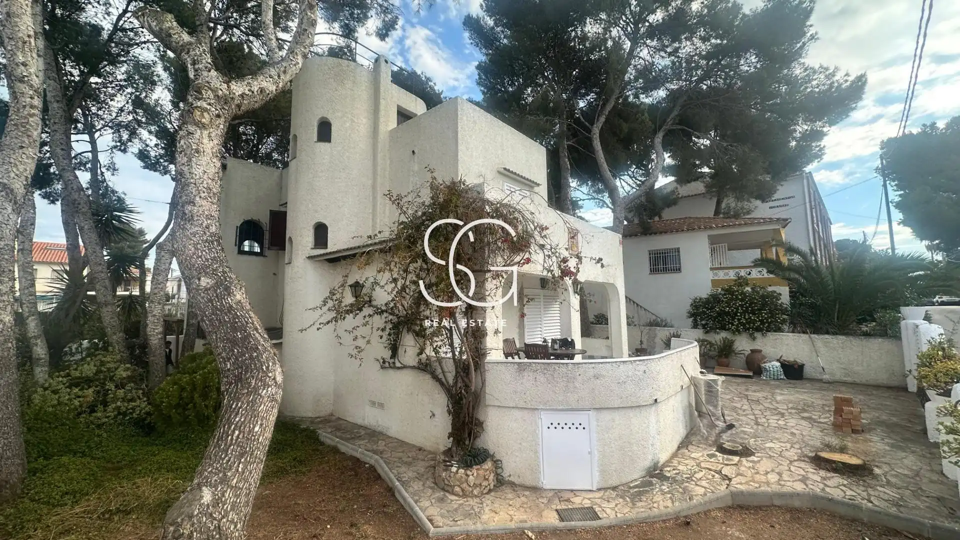 Exterior view of Houses for sale in Roda de Berà  with Heating, Private garden and Terrace