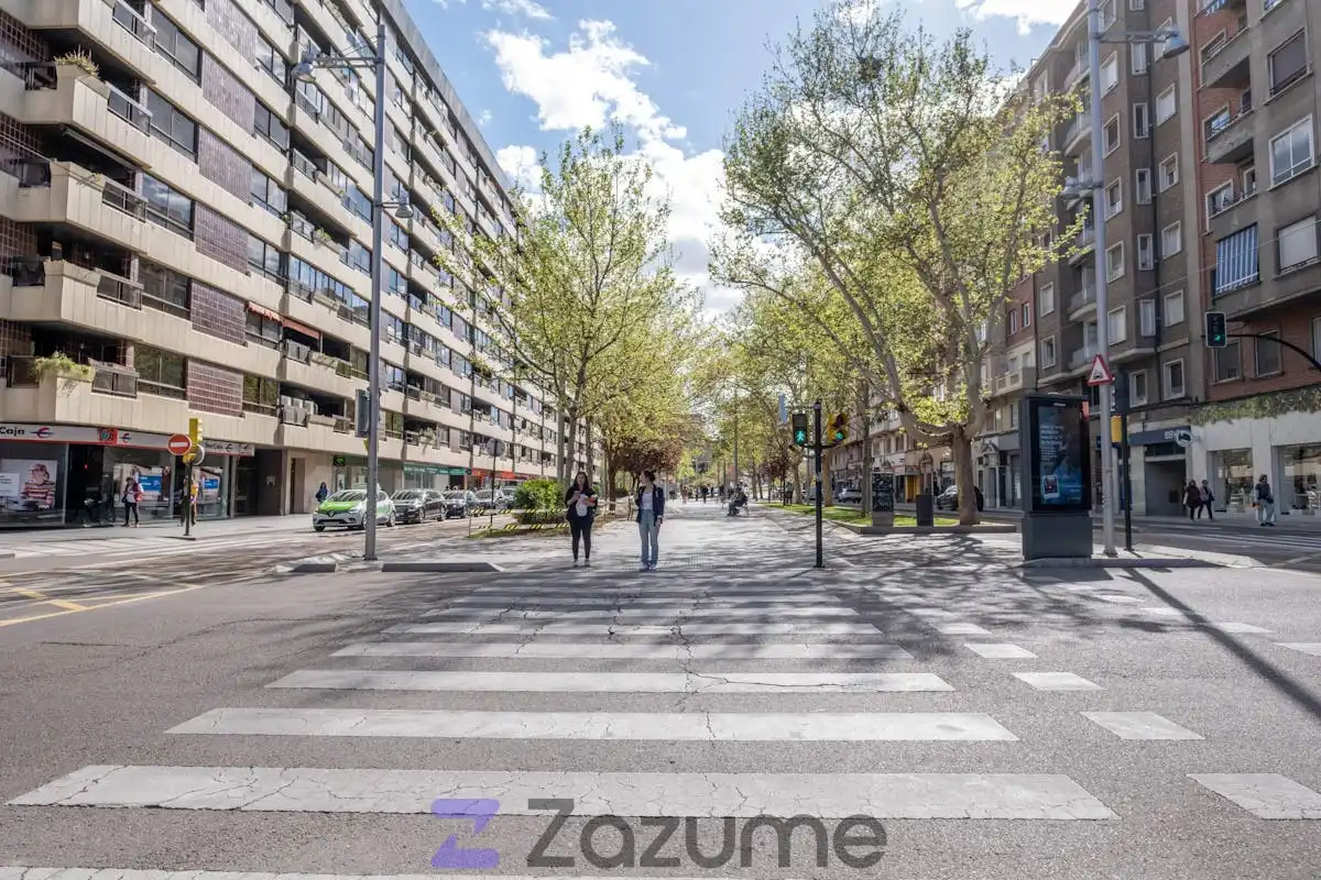 Vista exterior de Piso de alquiler en Zaragoza con Calefacción, Parquet y Terraza