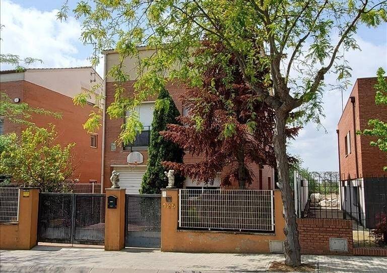 Foto 1 de Casa o xalet en venda a Avenida Catalunya, La Granada, Barcelona