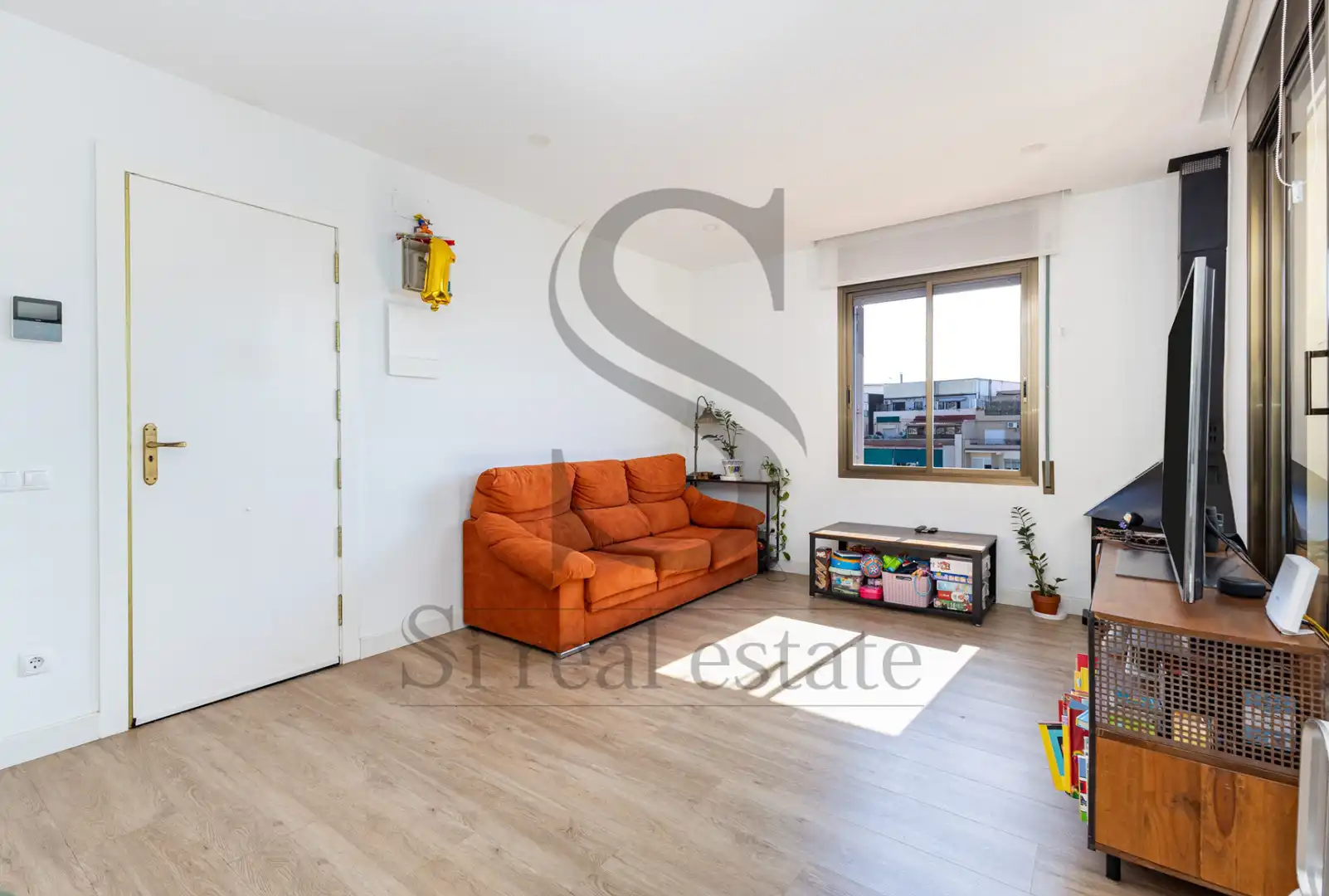 Exterior view of Attic for sale in Barcelona  with Air Conditioner, Heating and Parquet flooring