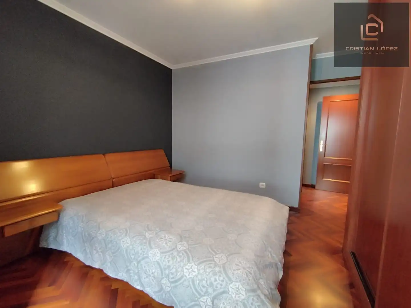 Habitación de Piso en venta en A Coruña Capital  con Calefacción, Jardín privado y Parquet