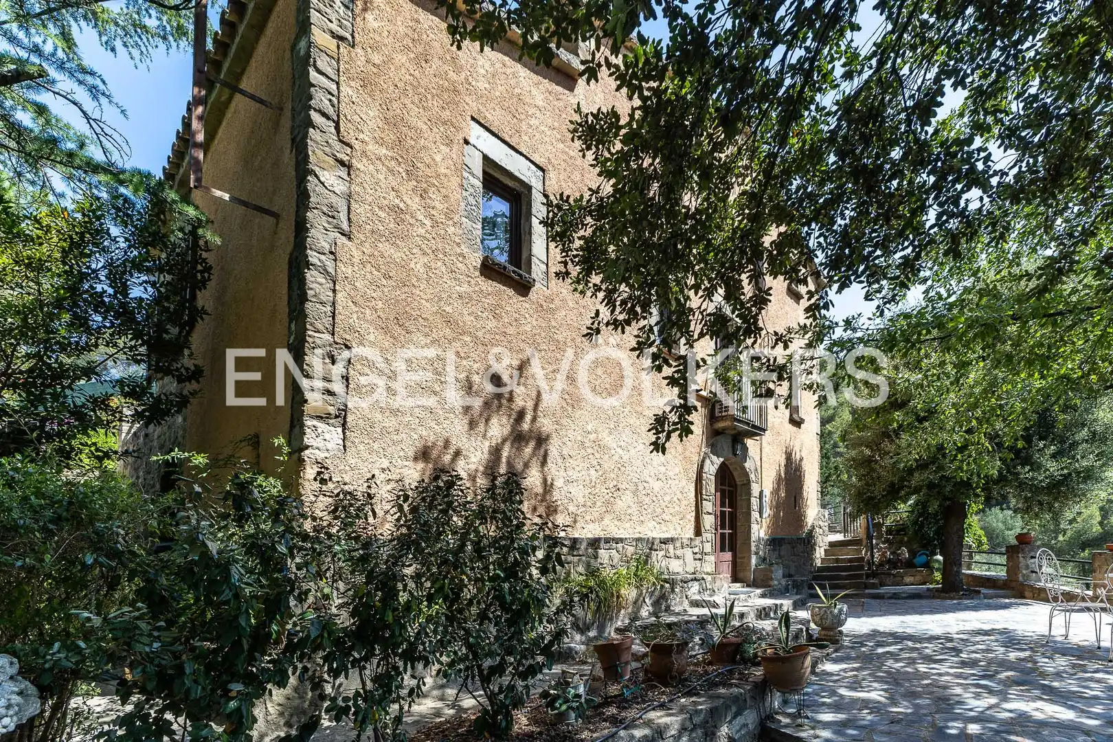 Vista exterior de Casa o chalet en venta en Castellbell i el Vilar con Calefacción