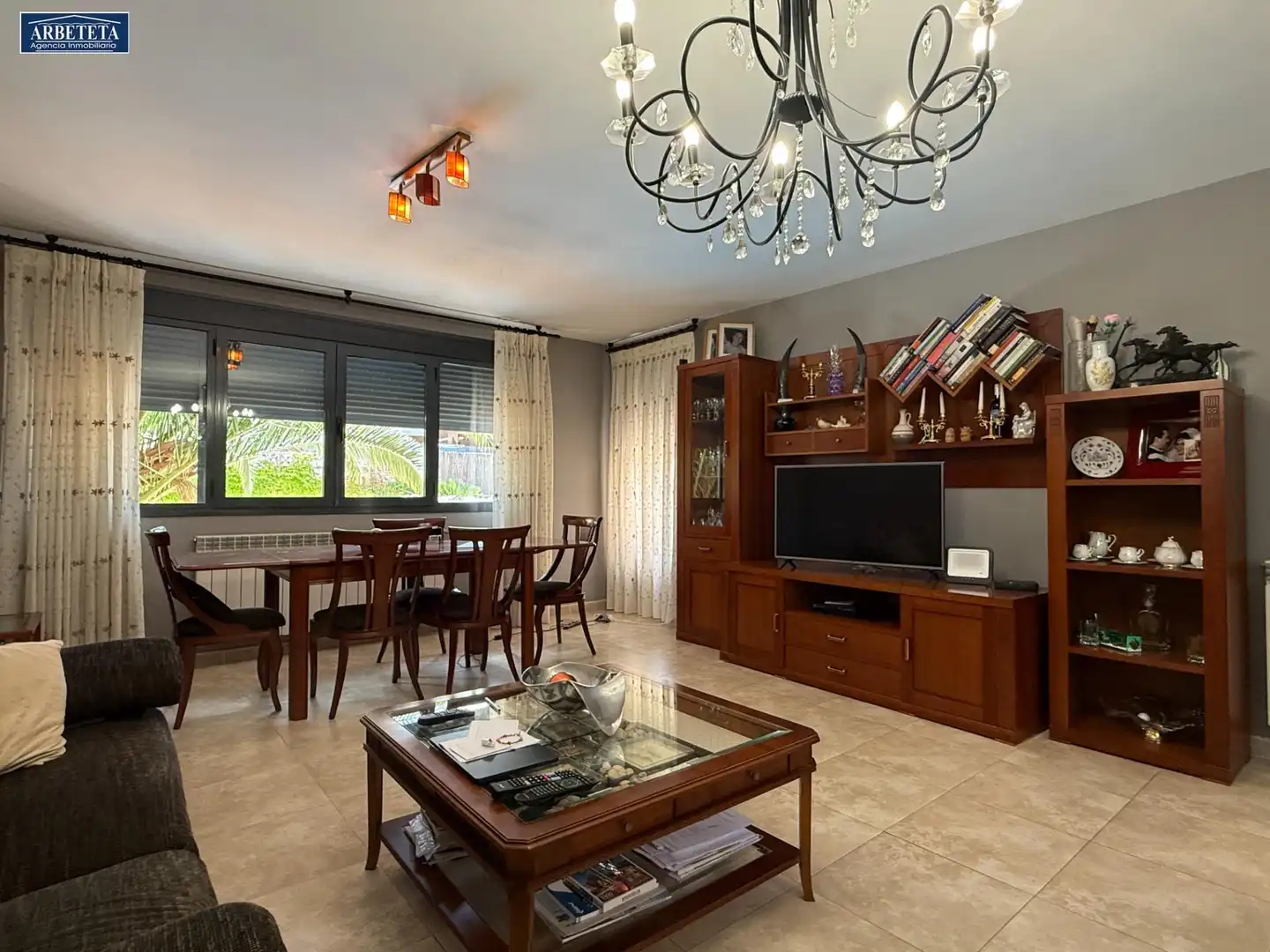 Sala de estar de Casa o chalet en venta en Guadalajara con Calefacción, Terraza y Piscina
