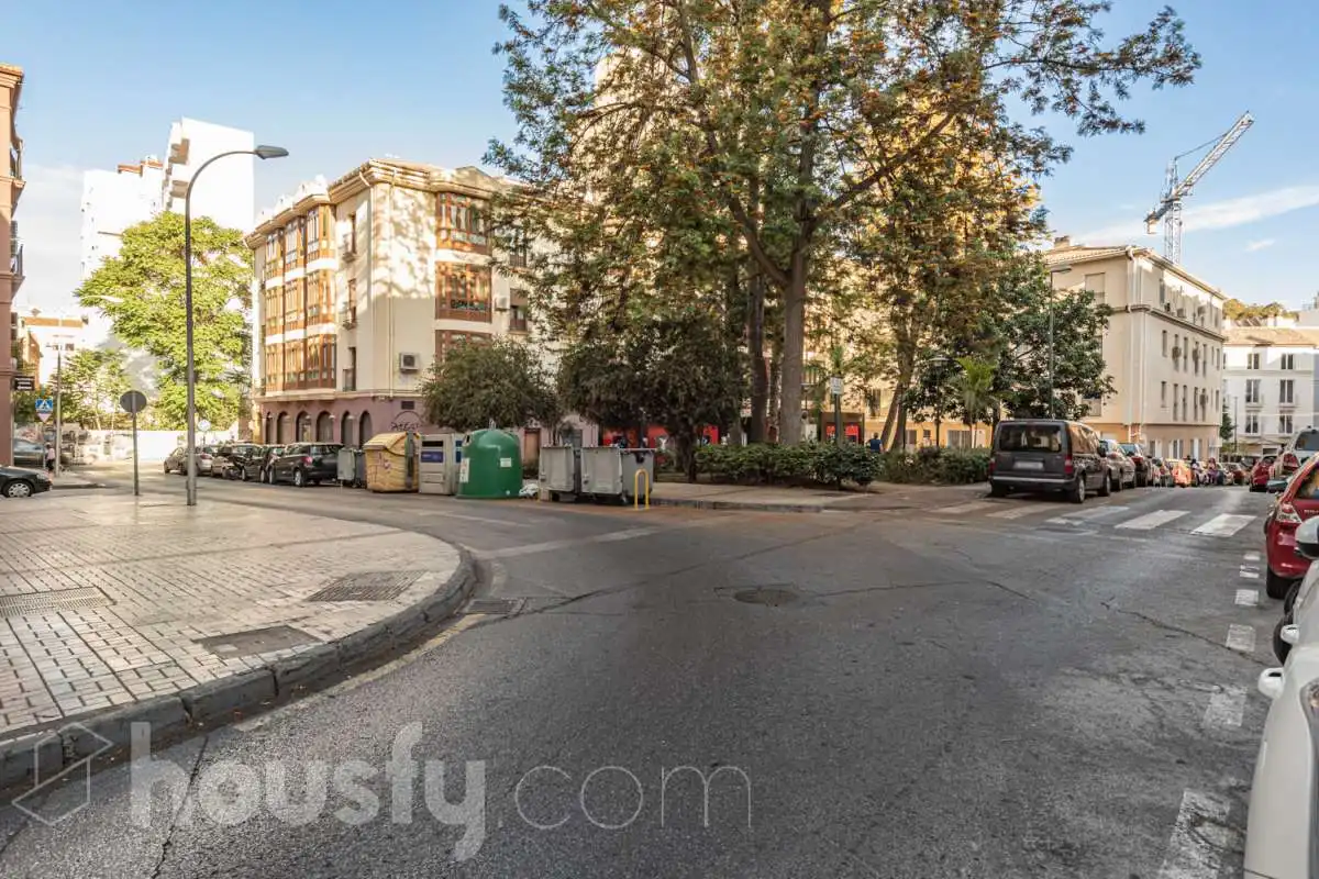 Exterior view of Flat for rent in Málaga  with Air Conditioner, Parquet flooring and Furnished