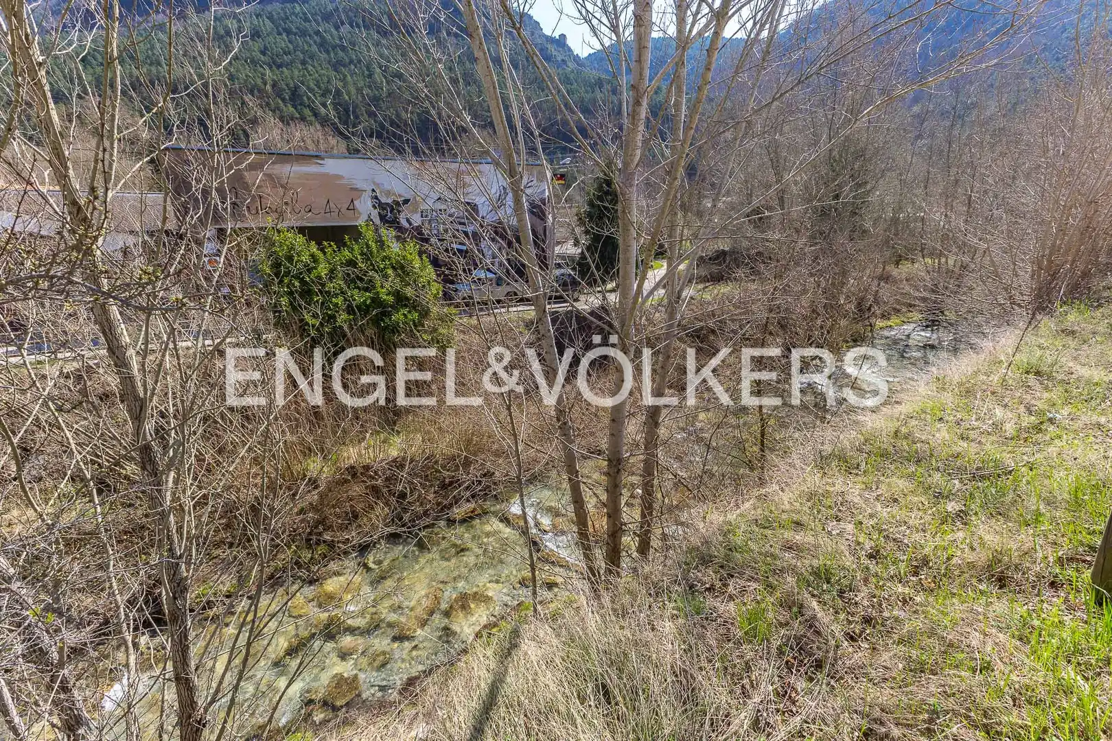 Casa adosada en venda en Guardiola de Berguedà amb Calefacció, Jardí privat i Balcó
