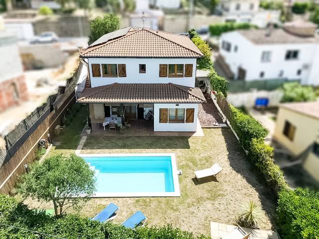 Casa-chalet en Venta en Avenida València en Mas Pere - Río de Oro