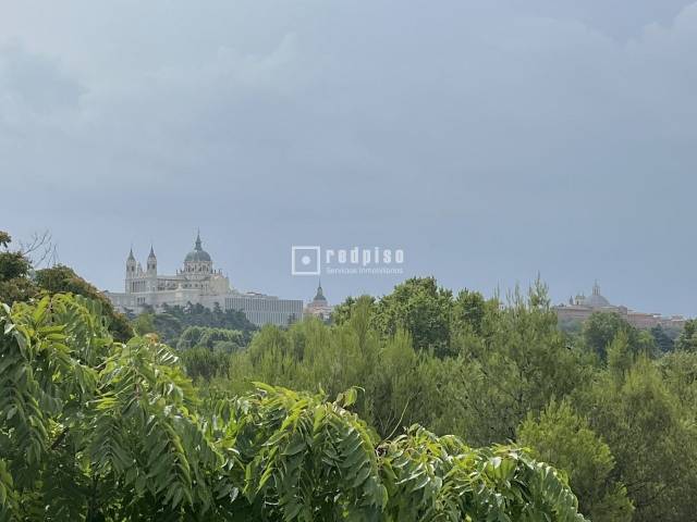 Piso en Venta en Ribera del Manzanares en Casa de Campo