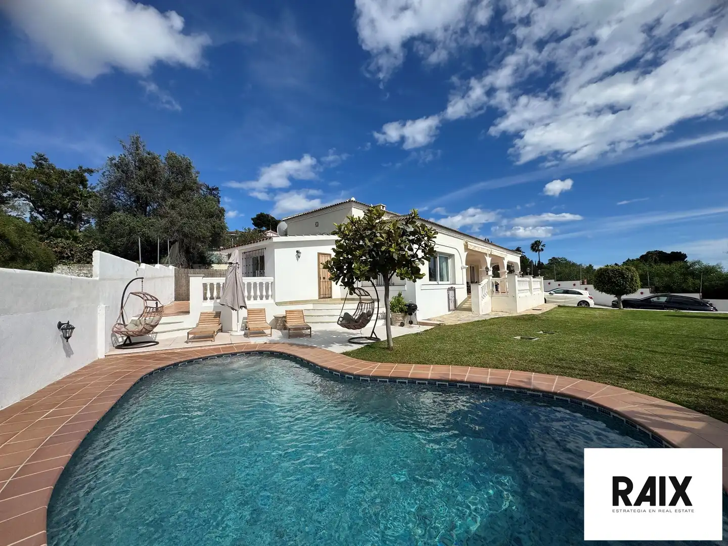 Haus mit Pool zum Verkauf in Urb. Lomas de Rio Verde