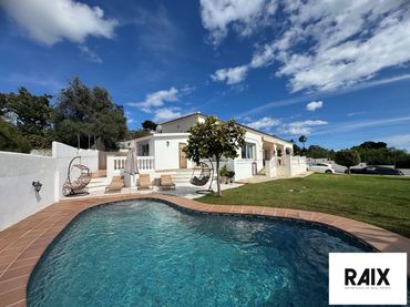 Casa con piscina en venta en Urb. Lomas de Rio Verde
