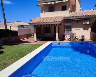 Swimming pool of House or chalet for sale in Chiclana de la Frontera  with Air Conditioner, Heating and Terrace