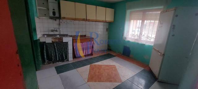 Casa-chalet en Venta en Pajares de los Oteros