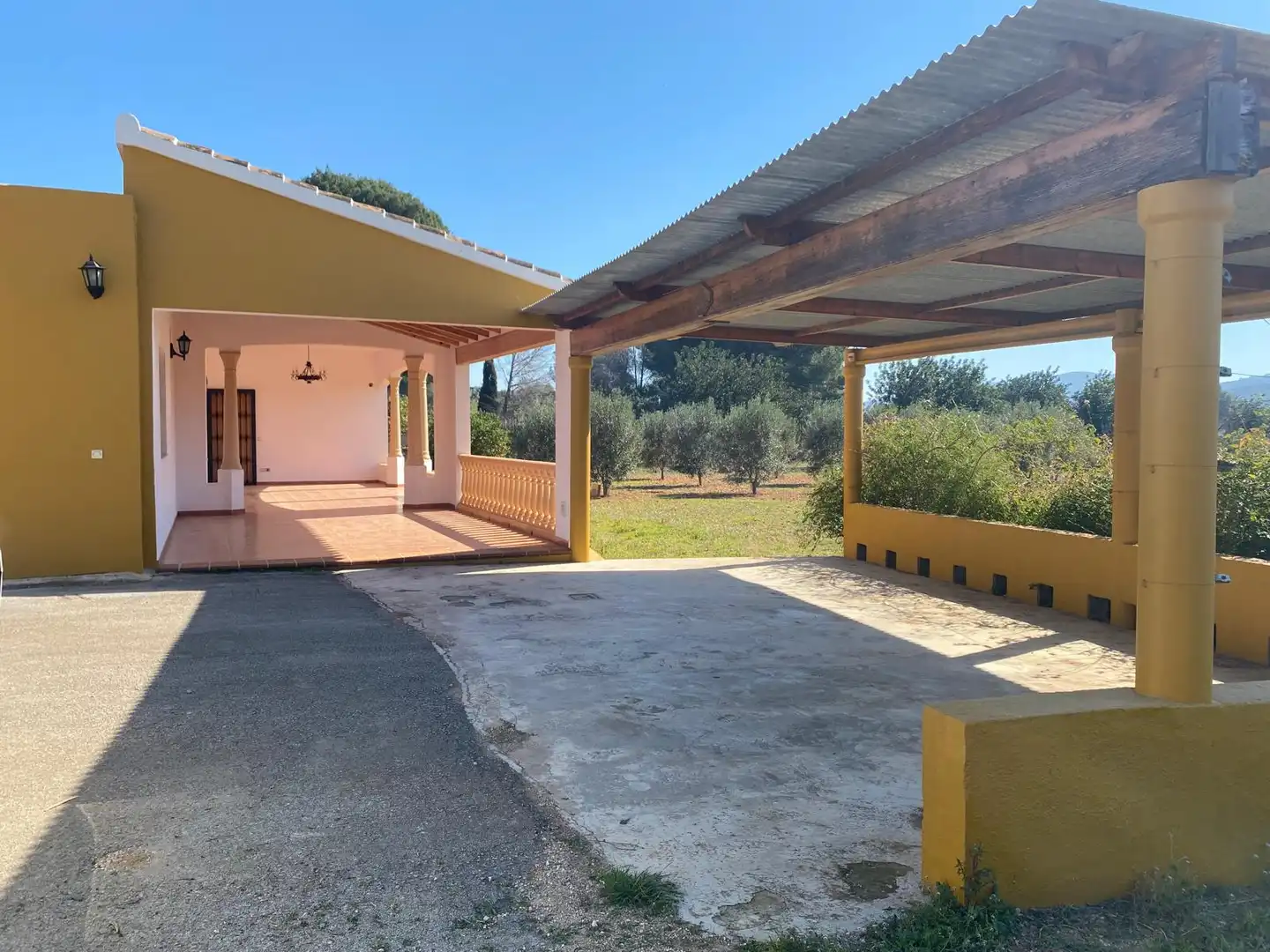 Vista exterior de Finca rústica en venda en Gata de Gorgos amb Aire condicionat, Calefacció i Jardí privat