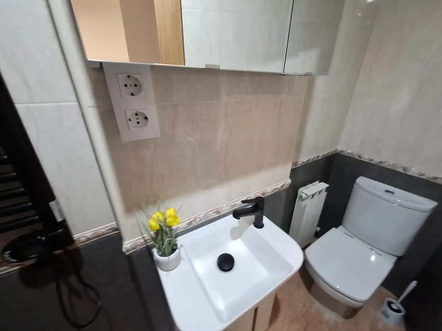 Baño de Piso en venta en A Cañiza   con Calefacción y Trastero
