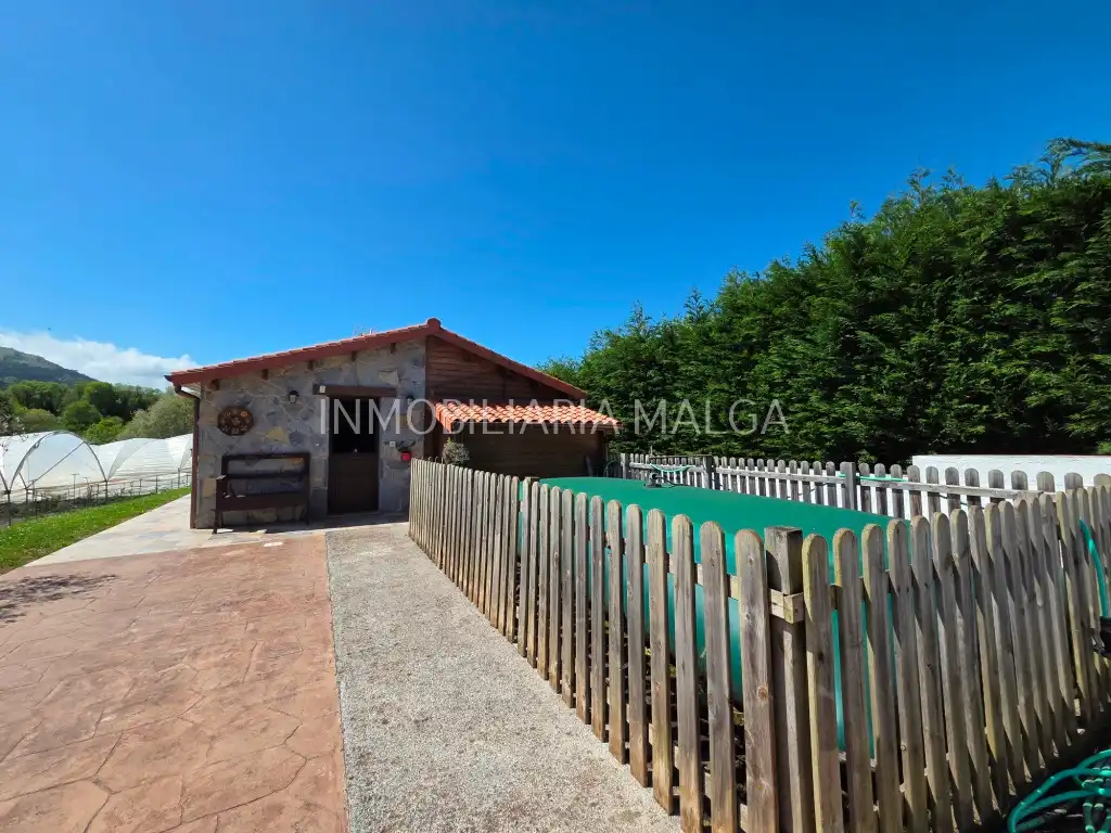 Casa o xalet en venda en Colunga amb Calefacció, Jardí privat i Parquet