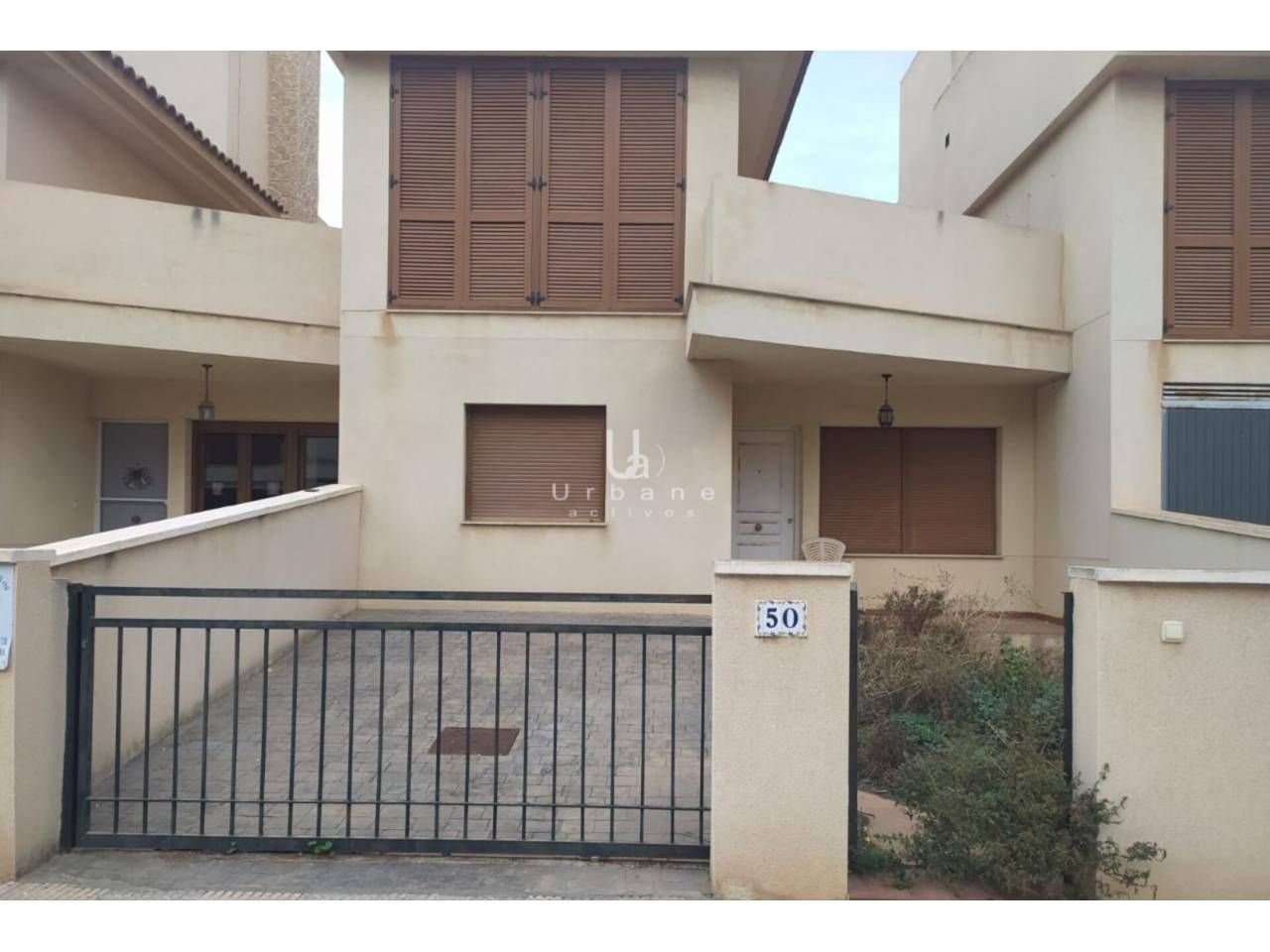 Vista exterior de Casa o xalet en venda en Cartagena amb Aire condicionat, Calefacció i Jardí privat