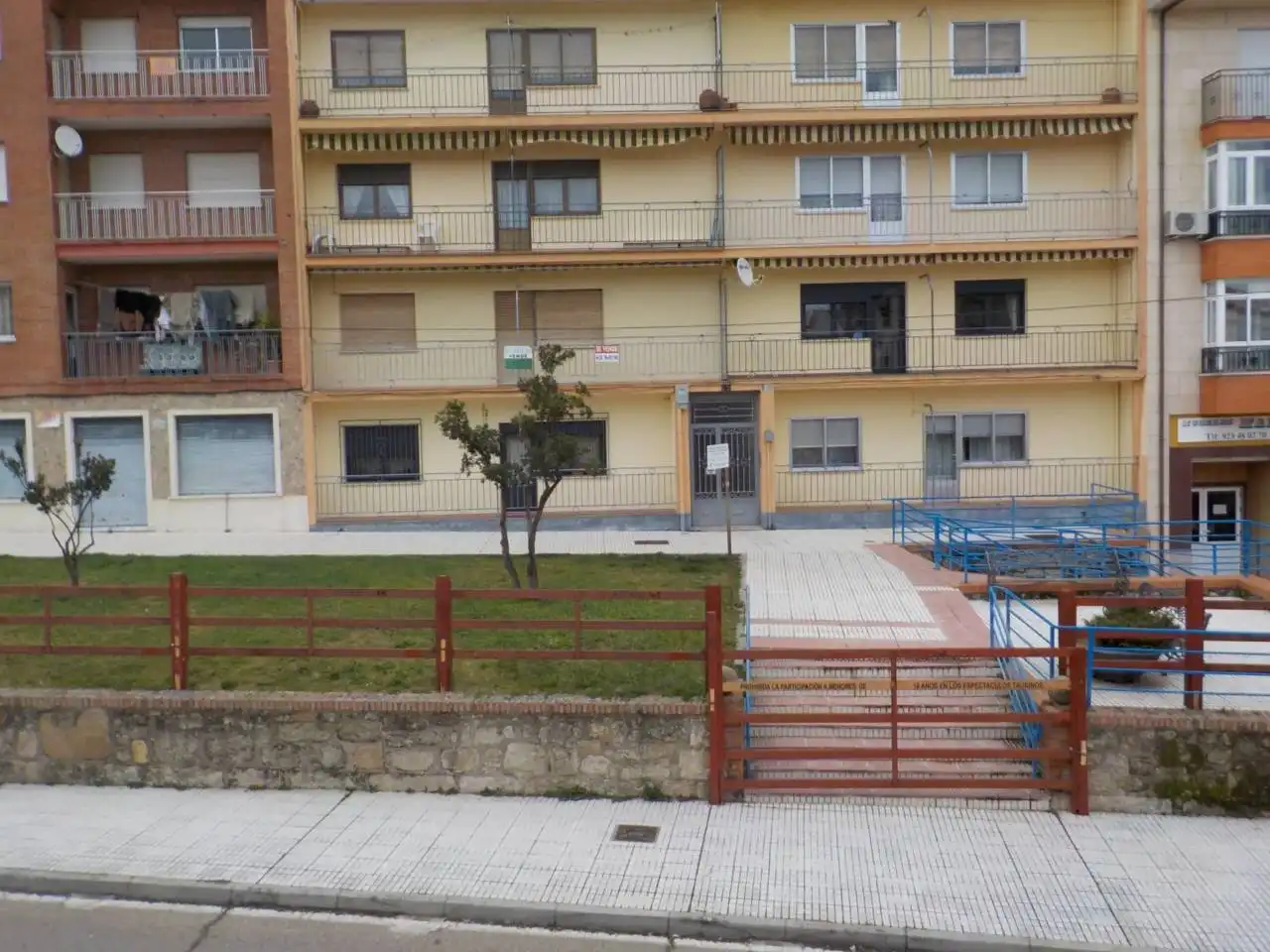 Gemischtgenutztes Gebäude zum Verkauf in Calle AVENIDA AGUSTÍN DE FOXA 56, imagen 20