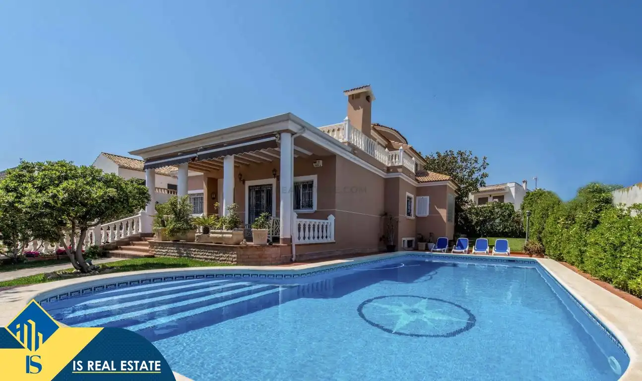 Chalet con jardín en venta en La Mata, imagen 3