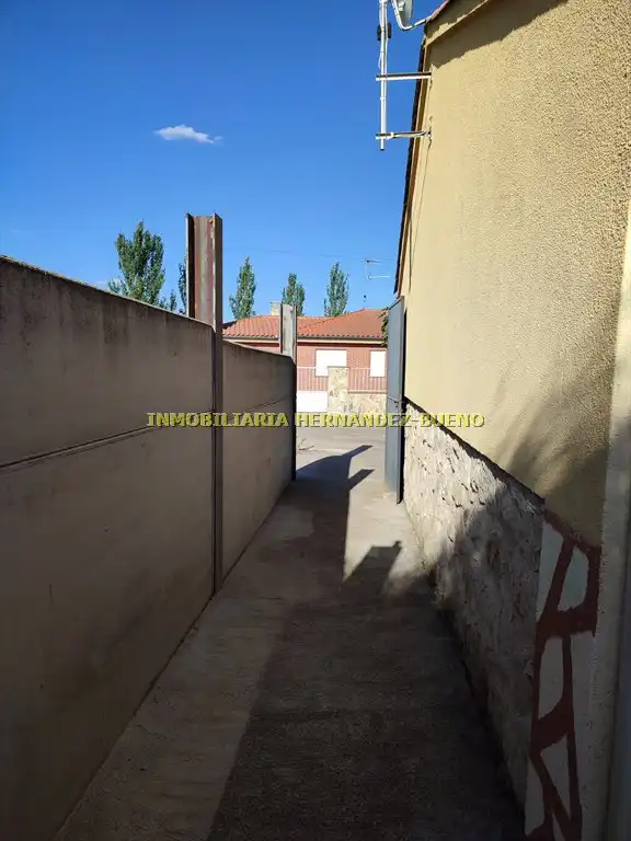 Vista exterior de Casa o chalet en venta en Forfoleda con Calefacción y Terraza