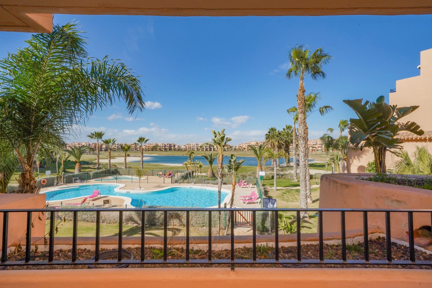 Jardín de Piso en venta en Torre-Pacheco con Calefacción, Terraza y Piscina