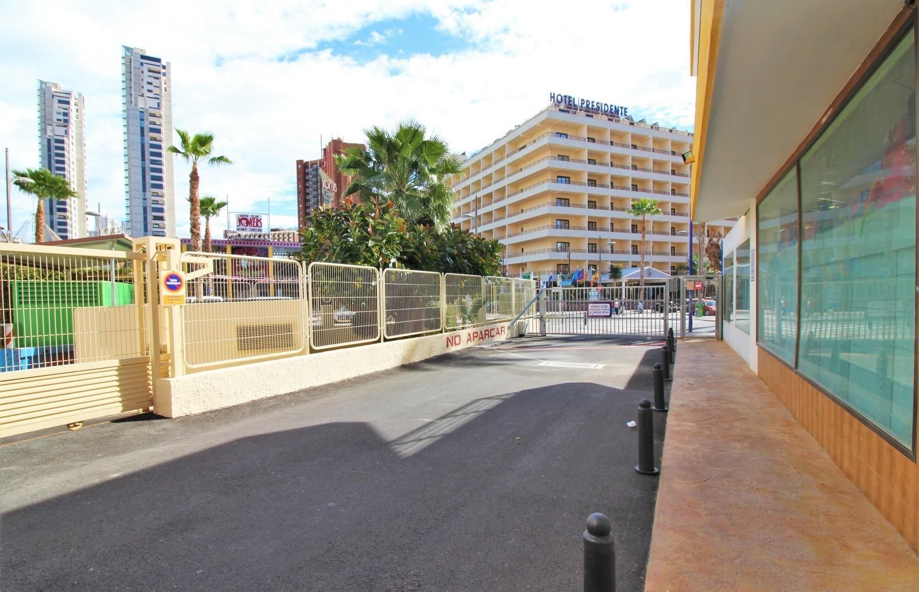 Exterior view of Apartment for sale in Benidorm  with Air Conditioner, Heating and Private garden