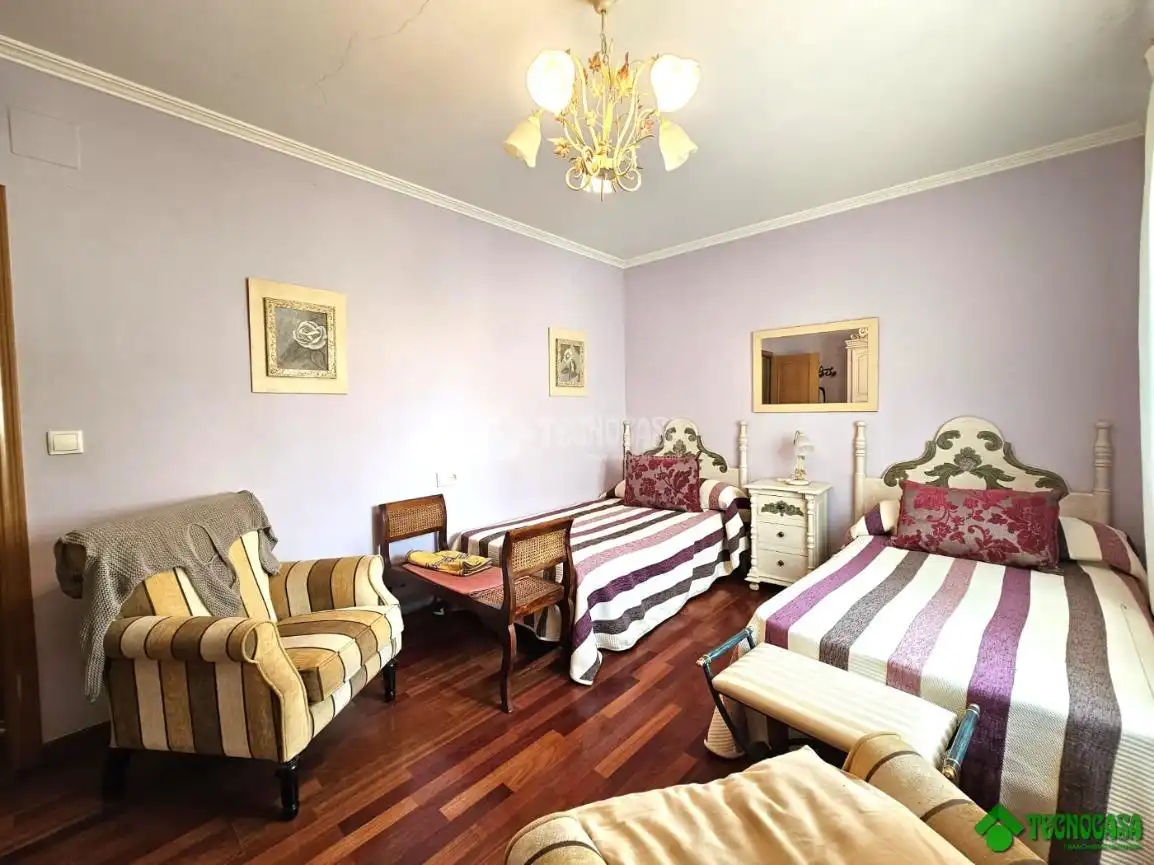 Casa adosada en venta en Pedanías - Extrarradio