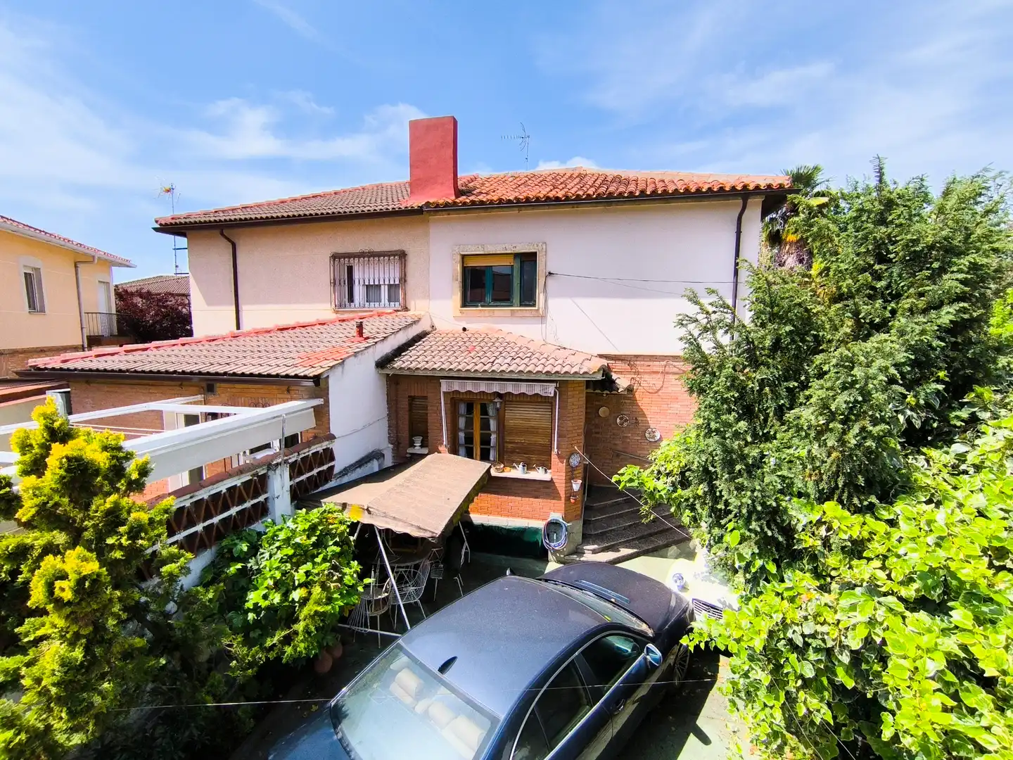 Vista exterior de Casa o xalet en venda en Palencia amb Calefacció, Jardí privat i Parquet
