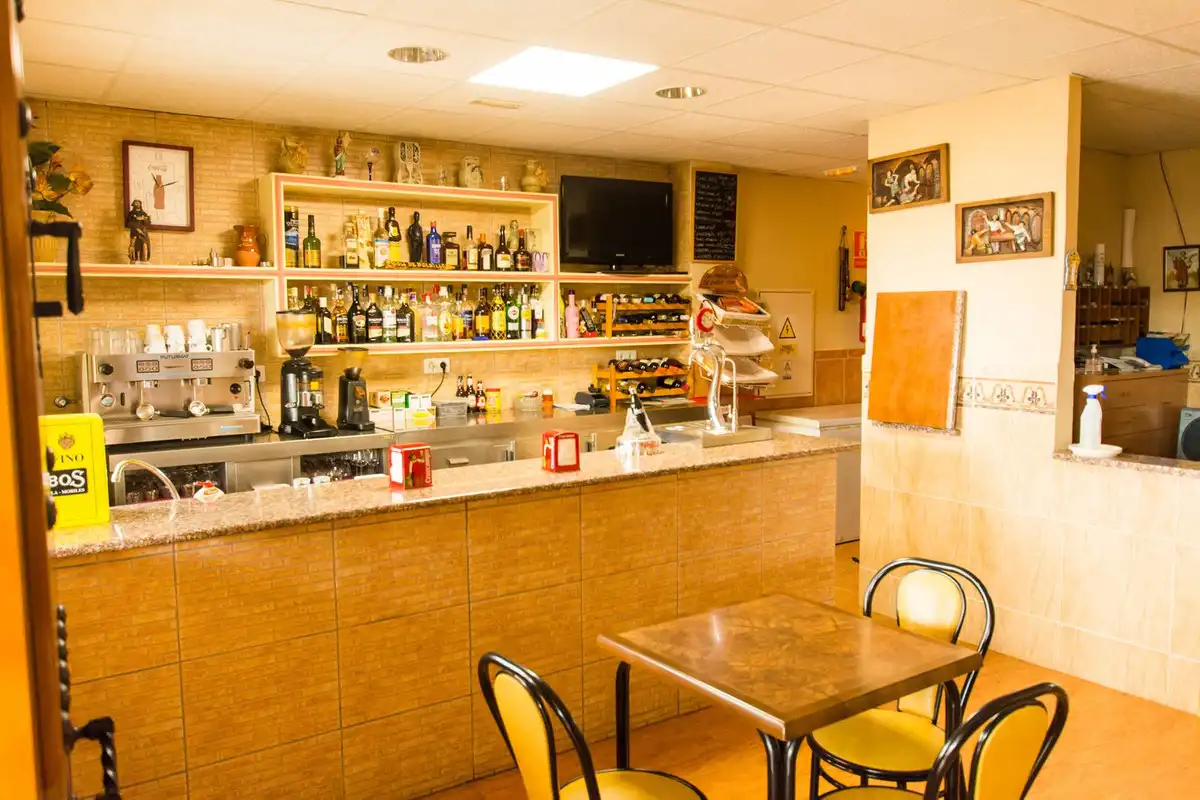 Local comercial en venda a Tolox, imagen 9