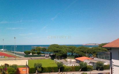 Vista exterior de Pis en venda en Hondarribia amb Terrassa