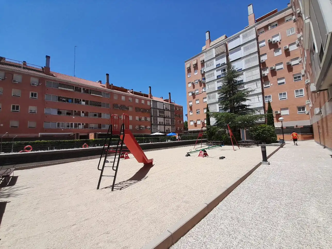 Exterior view of Flat for sale in Madrid  with Air Conditioner, Heating and Storage room
