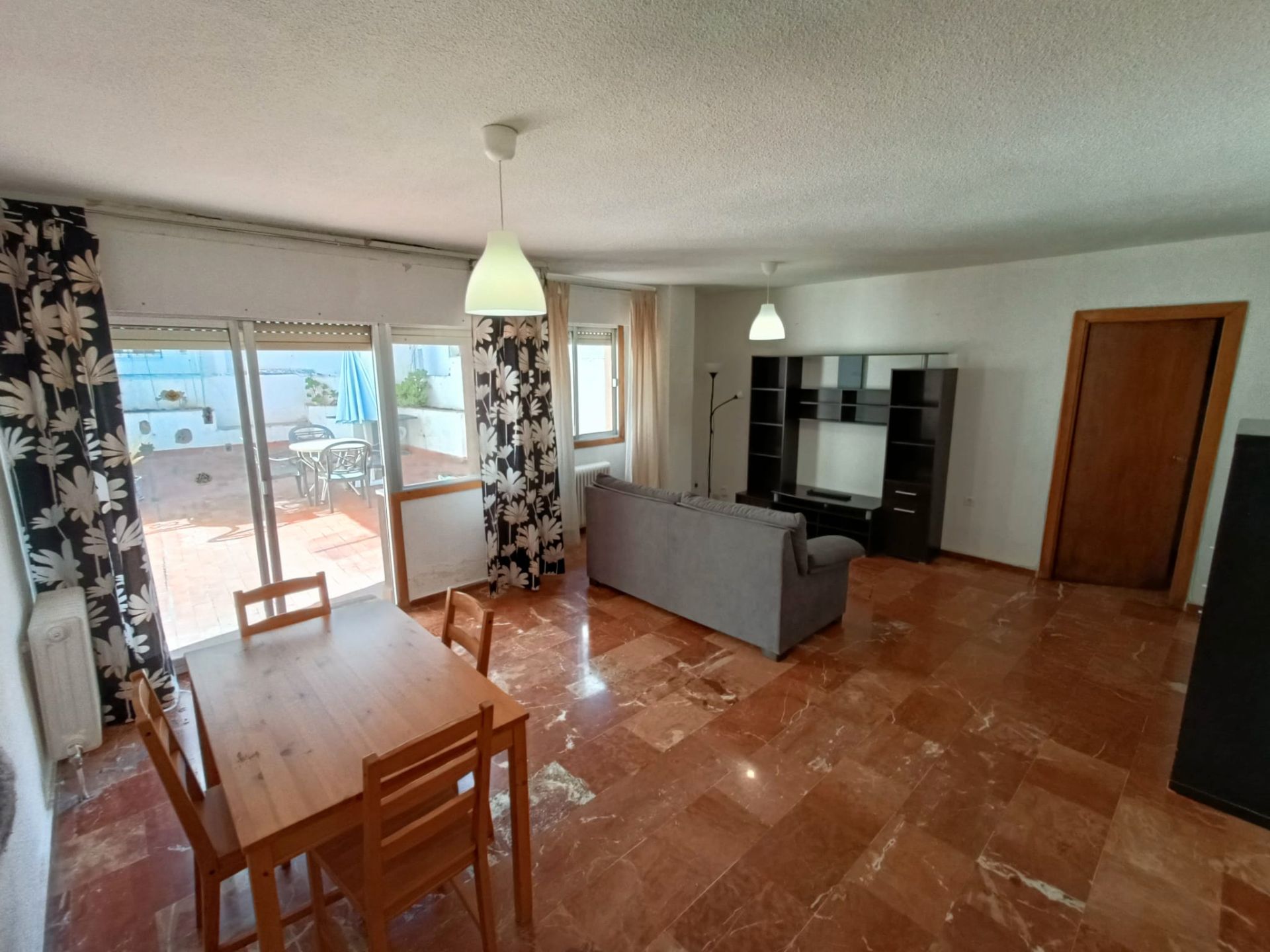 Living room of Apartment to rent in  Granada Capital  with Heating, Furnished and Washing machine