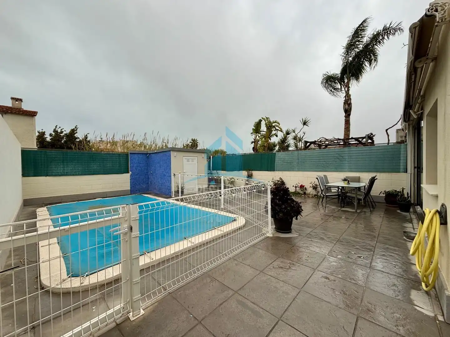 Piscina de Casa adosada en venda en Daimús amb Aire condicionat, Calefacció i Jardí privat