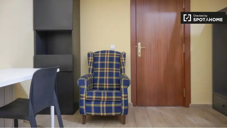 Piso de alquiler en Canillejas