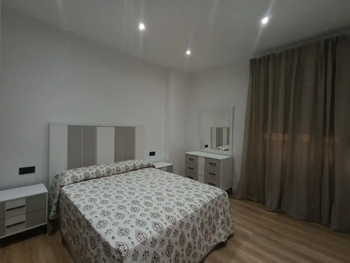 Schlafzimmer von Wohnung zur Miete in Úbeda mit Klimaanlage