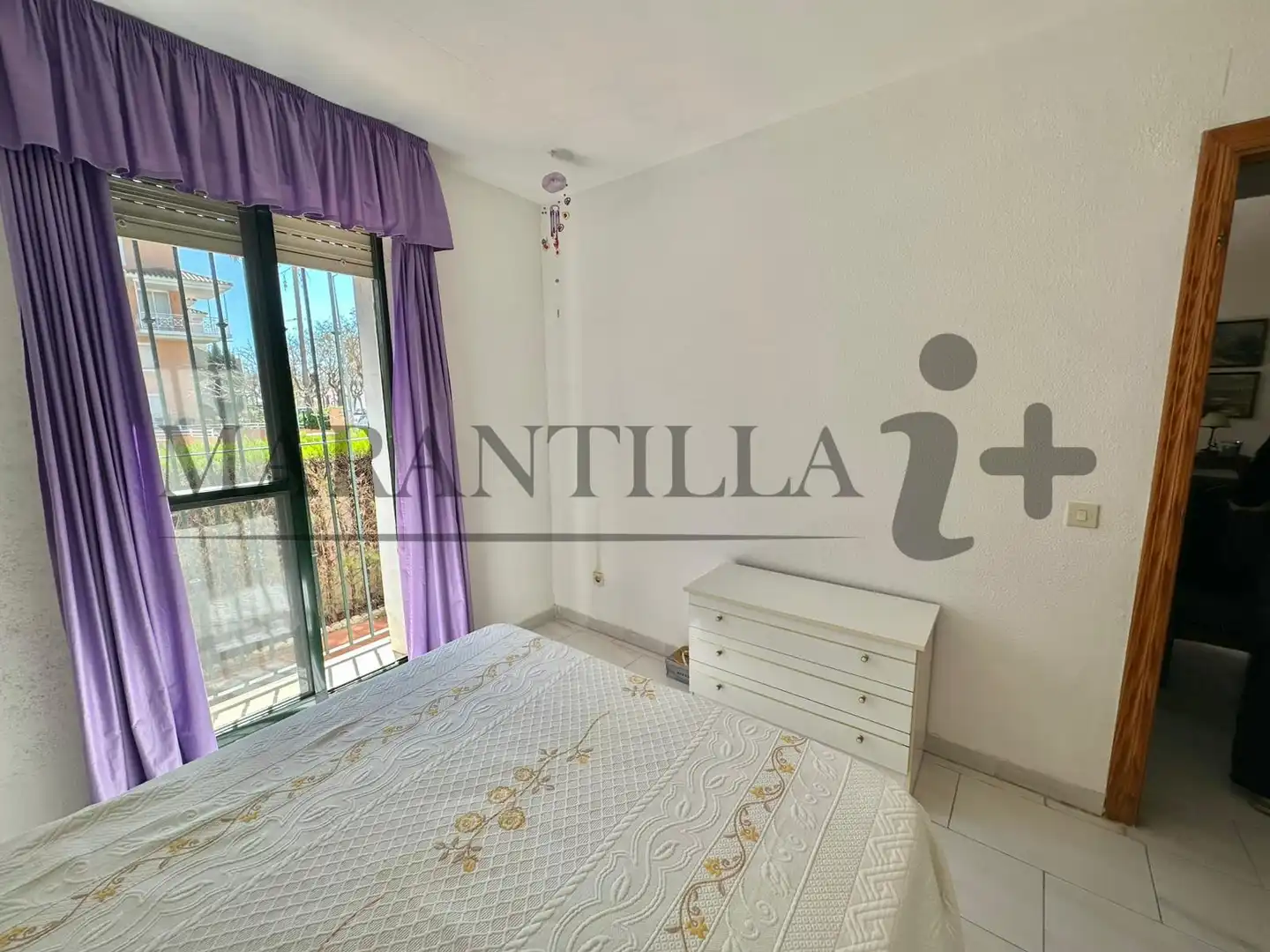 Dormitori de Planta baixa en venda en Islantilla amb Jardí privat, Terrassa i Moblat
